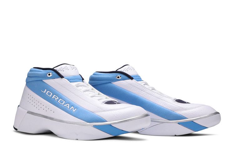 Air Jordan Team Showcase UNC