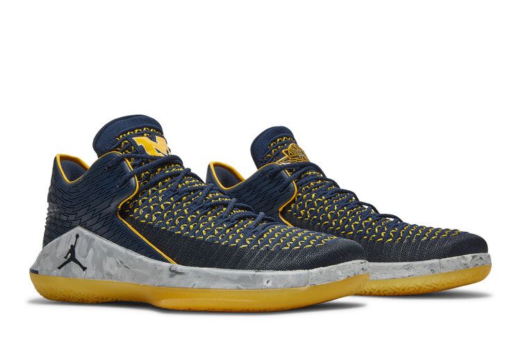 Air Jordan XXXII Low Michigan
