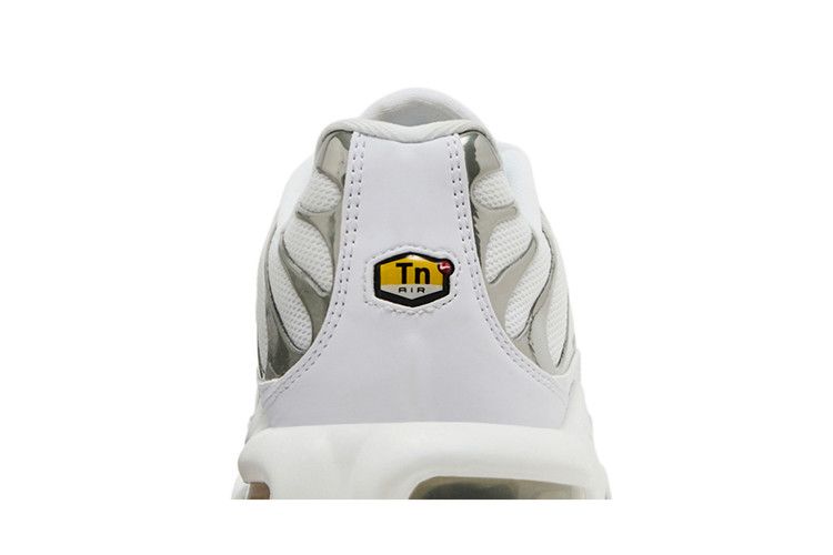 Nike Air Max Plus SE White Metallic Silver (Women's)