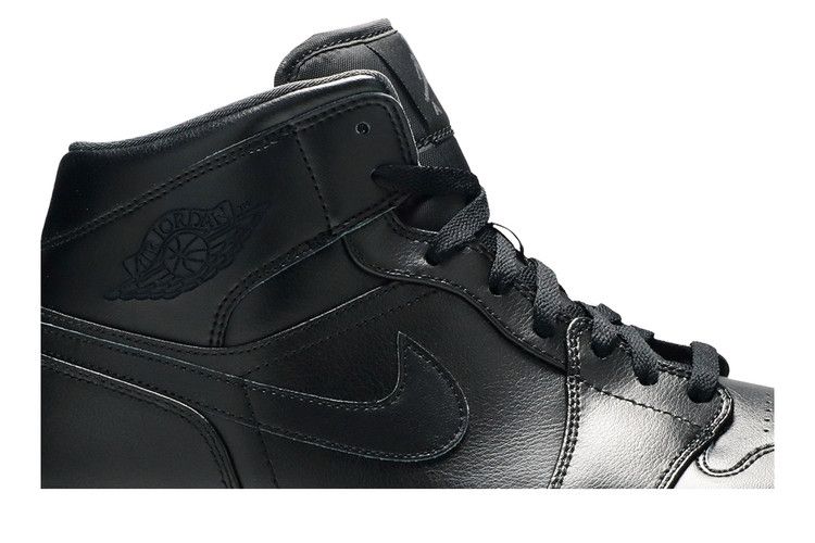 Air Jordan 1 Retro Mid Black (2016)