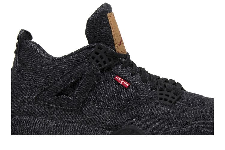 Air Jordan 4 Retro Levi's Black (Levi's Tag)