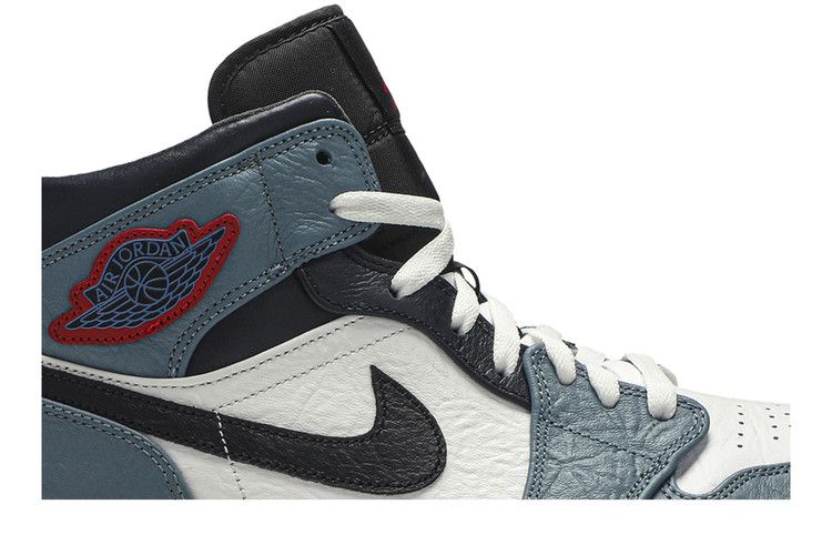 Air Jordan 1 Mid Fearless Facetasm