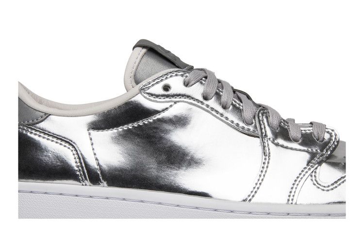 Air Jordan 1 Retro Low Pinnacle Metallic Silver