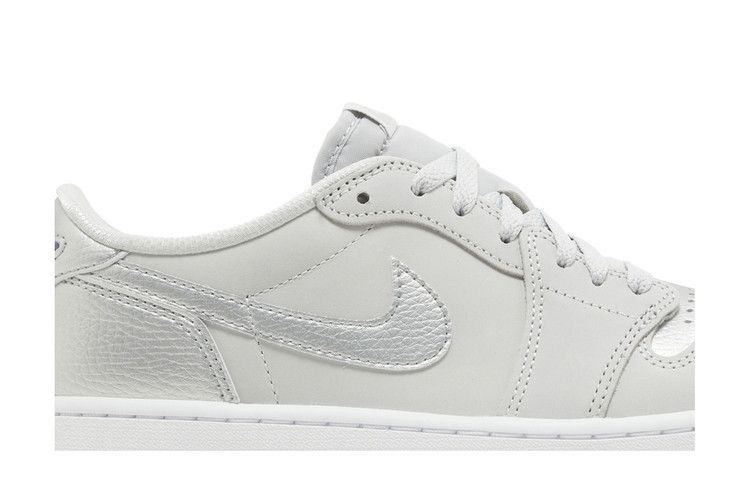Air Jordan 1 Low OG Metallic Silver