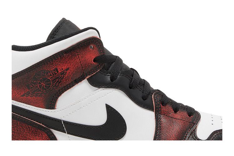 Air Jordan 1 Mid Wear-Away Chicago