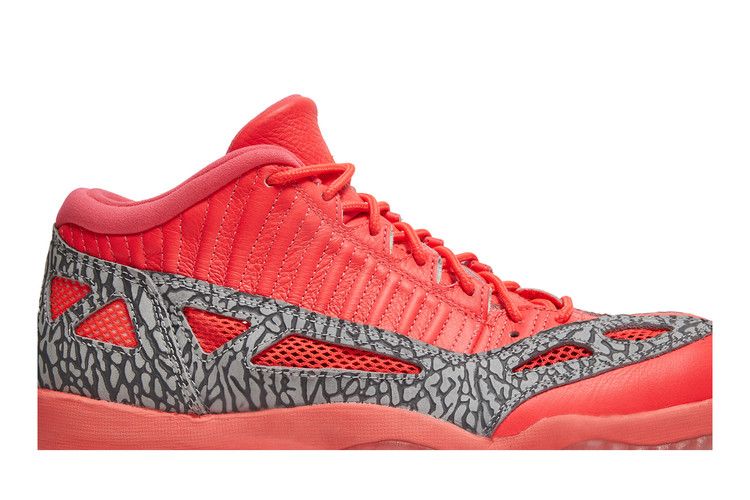 Air Jordan 11 Retro Low IE Flash Crimson