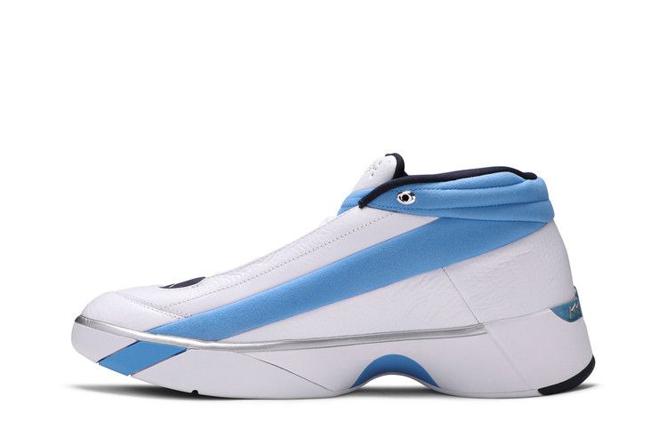Air Jordan Team Showcase UNC