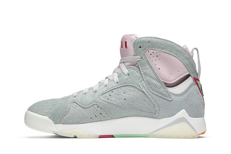 Air Jordan 7 Retro Neutral Grey