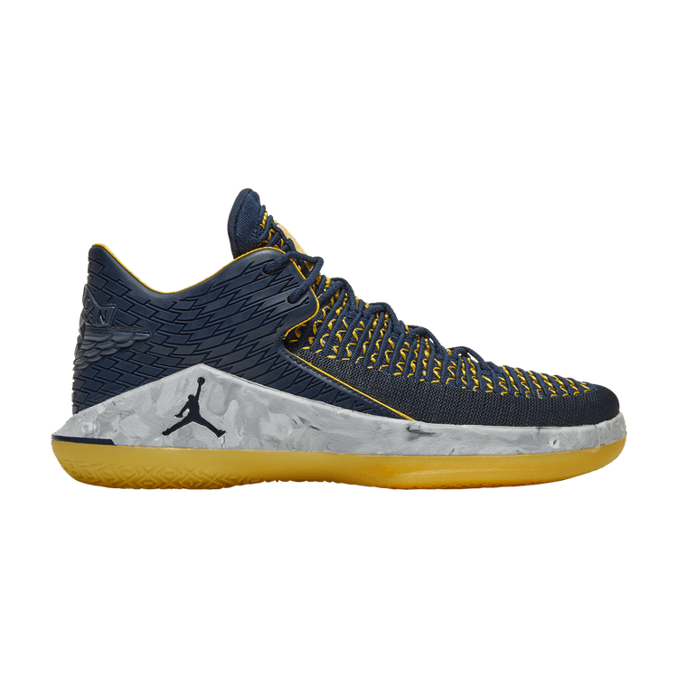 Air Jordan XXXII Low Michigan