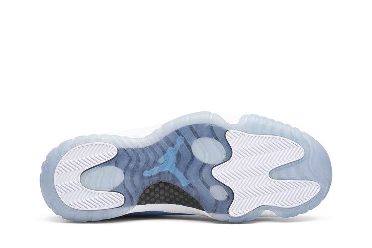 Air Jordan 11 Retro Pantone