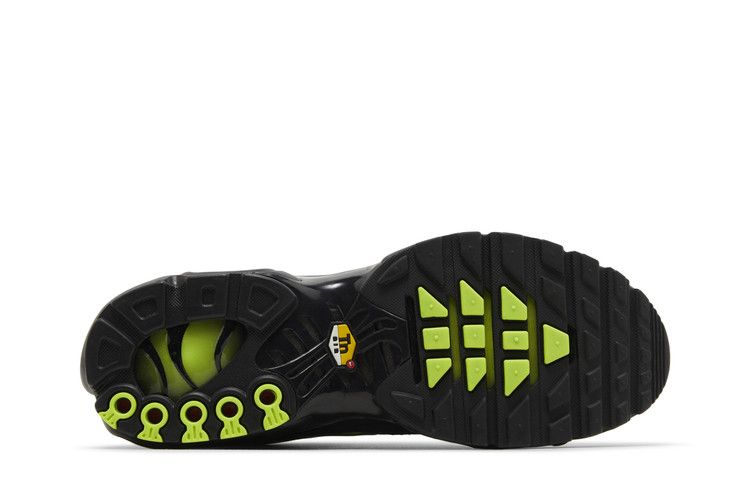 Nike Air Max Plus Black Volt