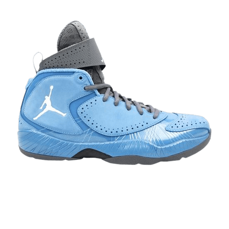 Air Jordan 2012 UNC