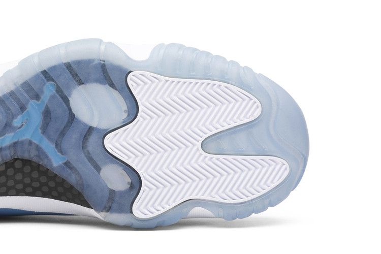 Air Jordan 11 Retro Pantone