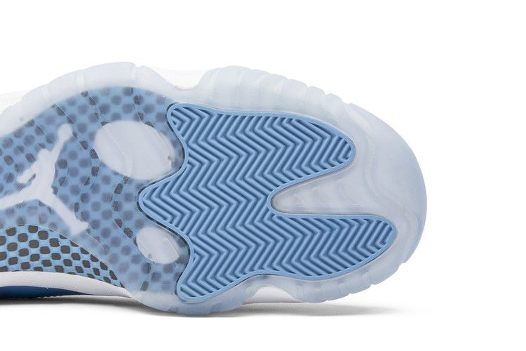Air Jordan 11 Retro Low University Blue (2017)