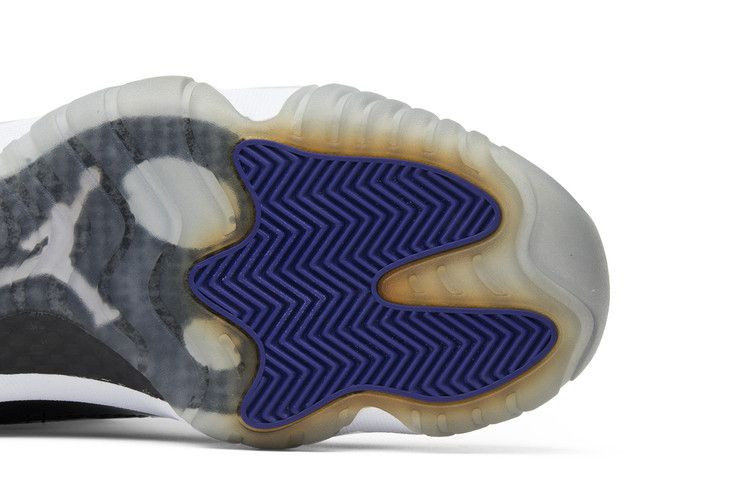 Air Jordan 11 Retro Concord (2011)