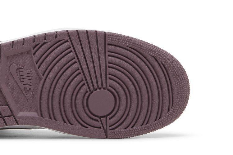 Air Jordan 1 Retro High OG Mauve