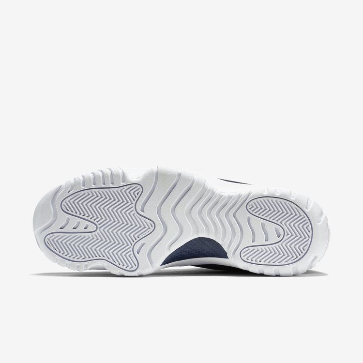 Air Jordan Future Low Midnight Navy Grey Mist White