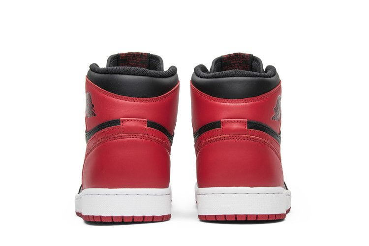 Air Jordan 1 Retro Bred (2013)