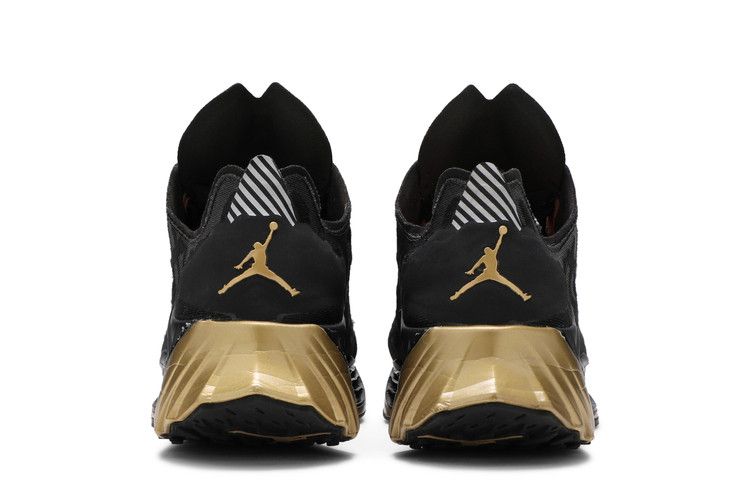 Air Jordan Zoom Trunner Ultimate Black Metallic Gold
