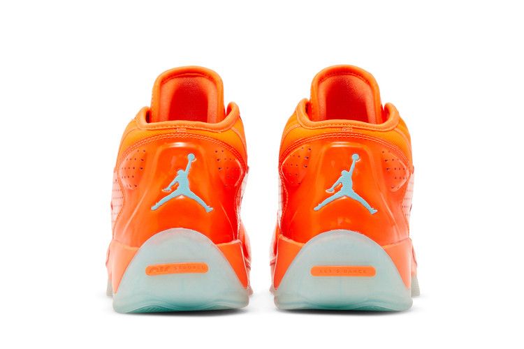 Air Jordan Zion 2 Hyper Crimson