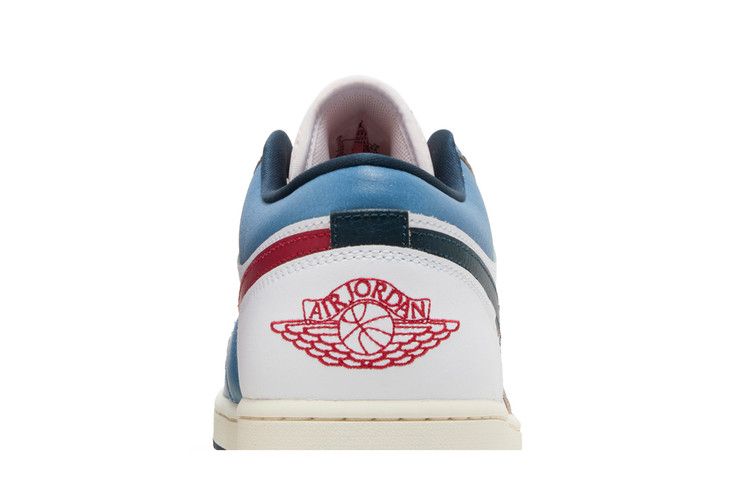 Air Jordan 1 Low SE Armory Navy