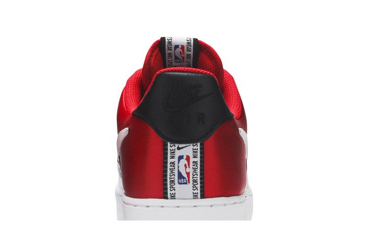 Nike Air Force 1 Low '07 LV8 Red