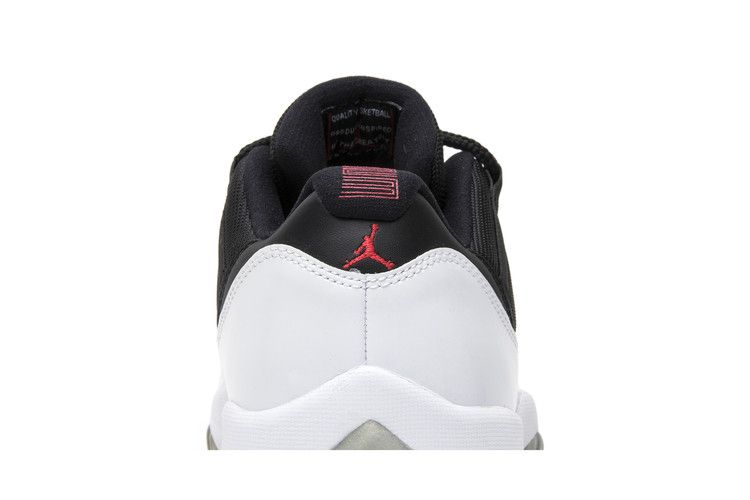 Air Jordan 11 Retro Low Tuxedo
