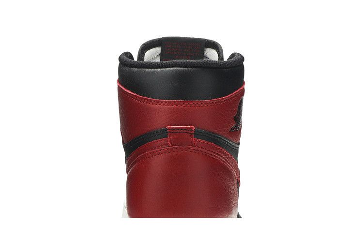 Air Jordan 1 Retro High Bred Banned (2016)