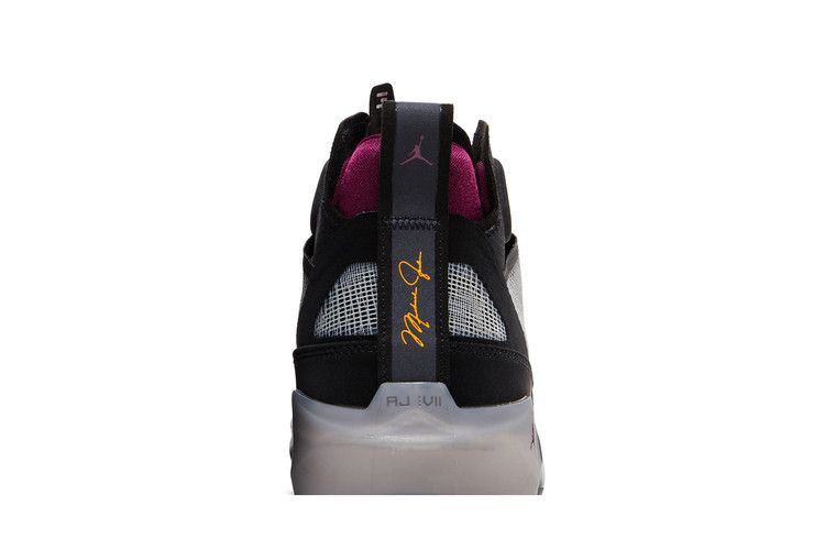 Air Jordan 37 Bordeaux