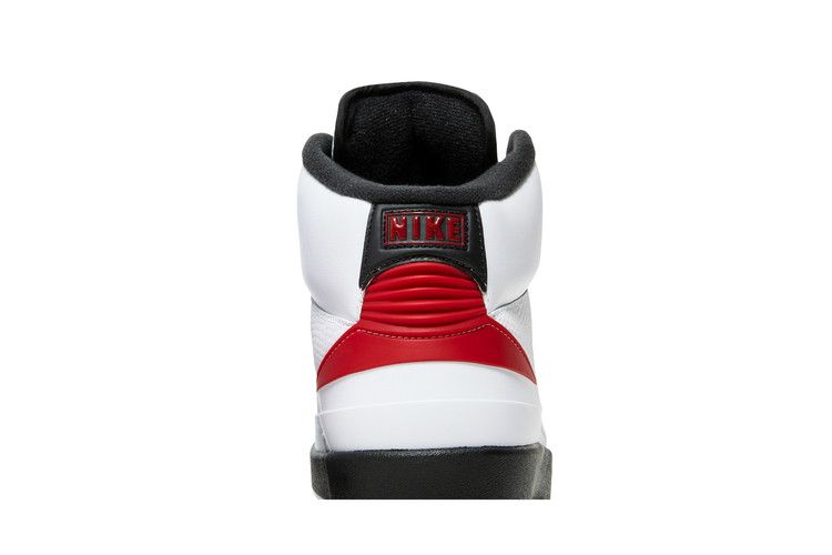 Air Jordan 2 Retro OG Chicago (2022)