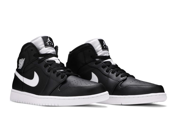 Air Jordan 1 Retro Mid Black White