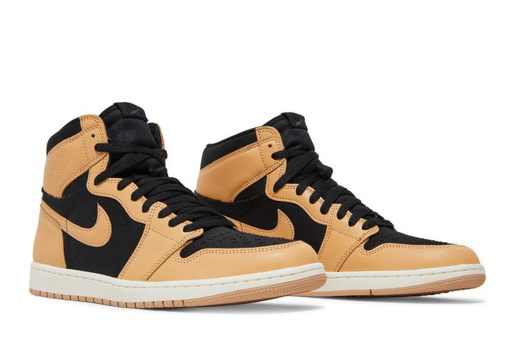 Air Jordan 1 Retro High OG Heirloom