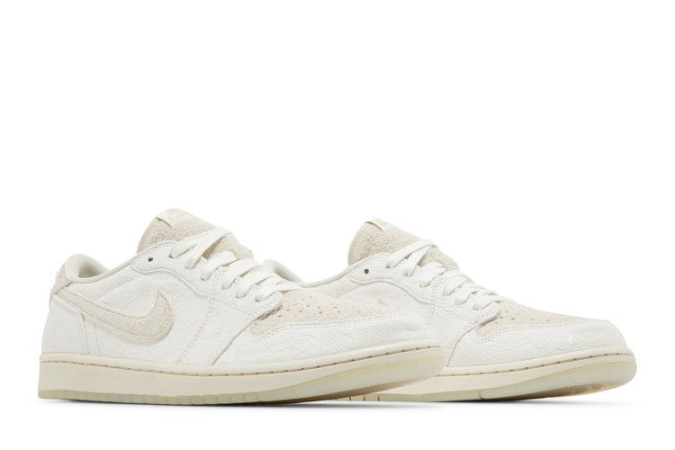 Air Jordan 1 Retro Low OG Chris Paul