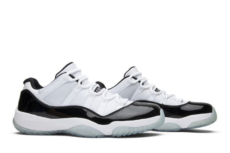 Air Jordan 11 Retro Low Concord