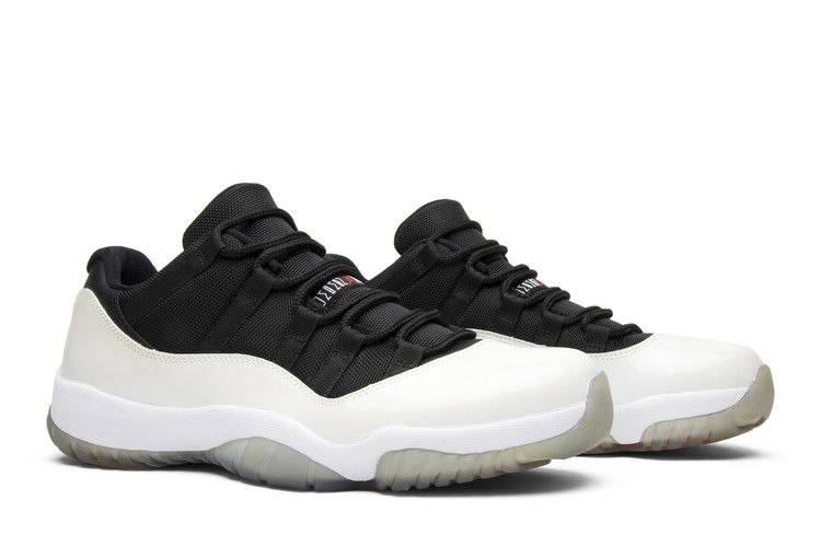 Air Jordan 11 Retro Low Tuxedo