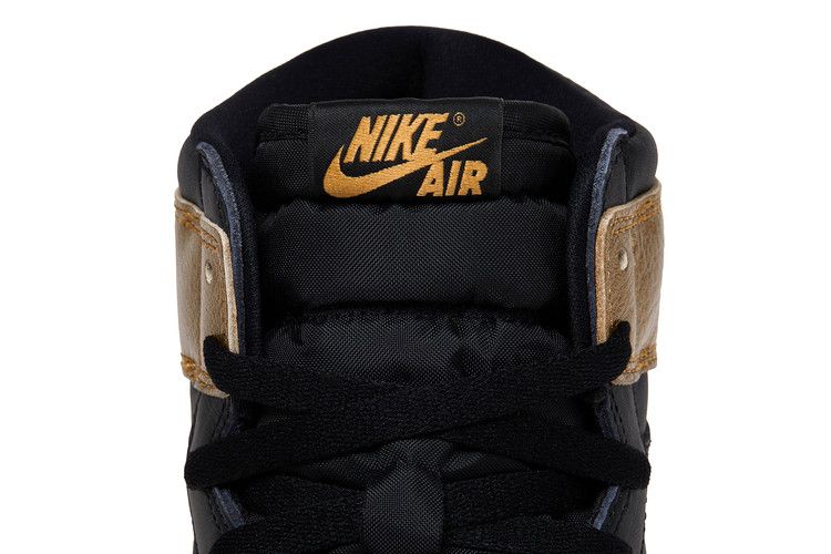 Air Jordan 1 Retro High OG Black Metallic Gold