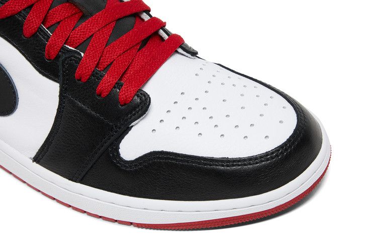 Air Jordan 1 Retro Low OG Black Toe (2023)