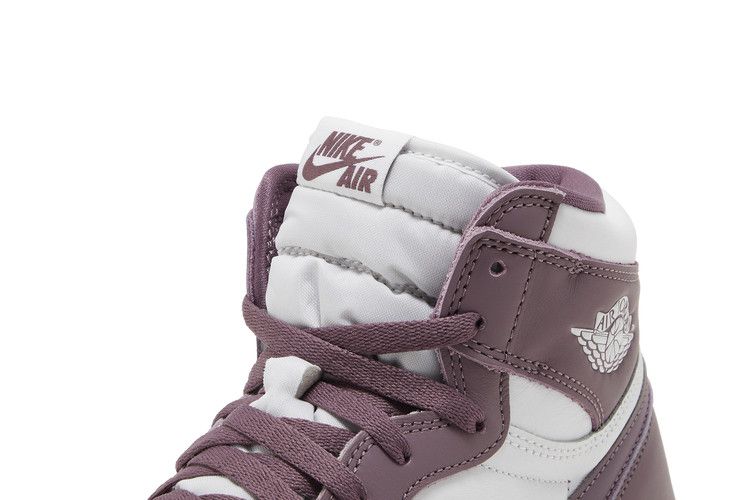 Air Jordan 1 Retro High OG Mauve