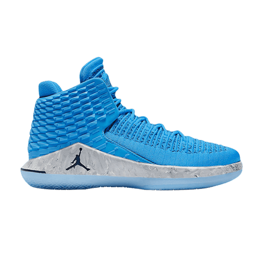 Air Jordan XXXII UNC